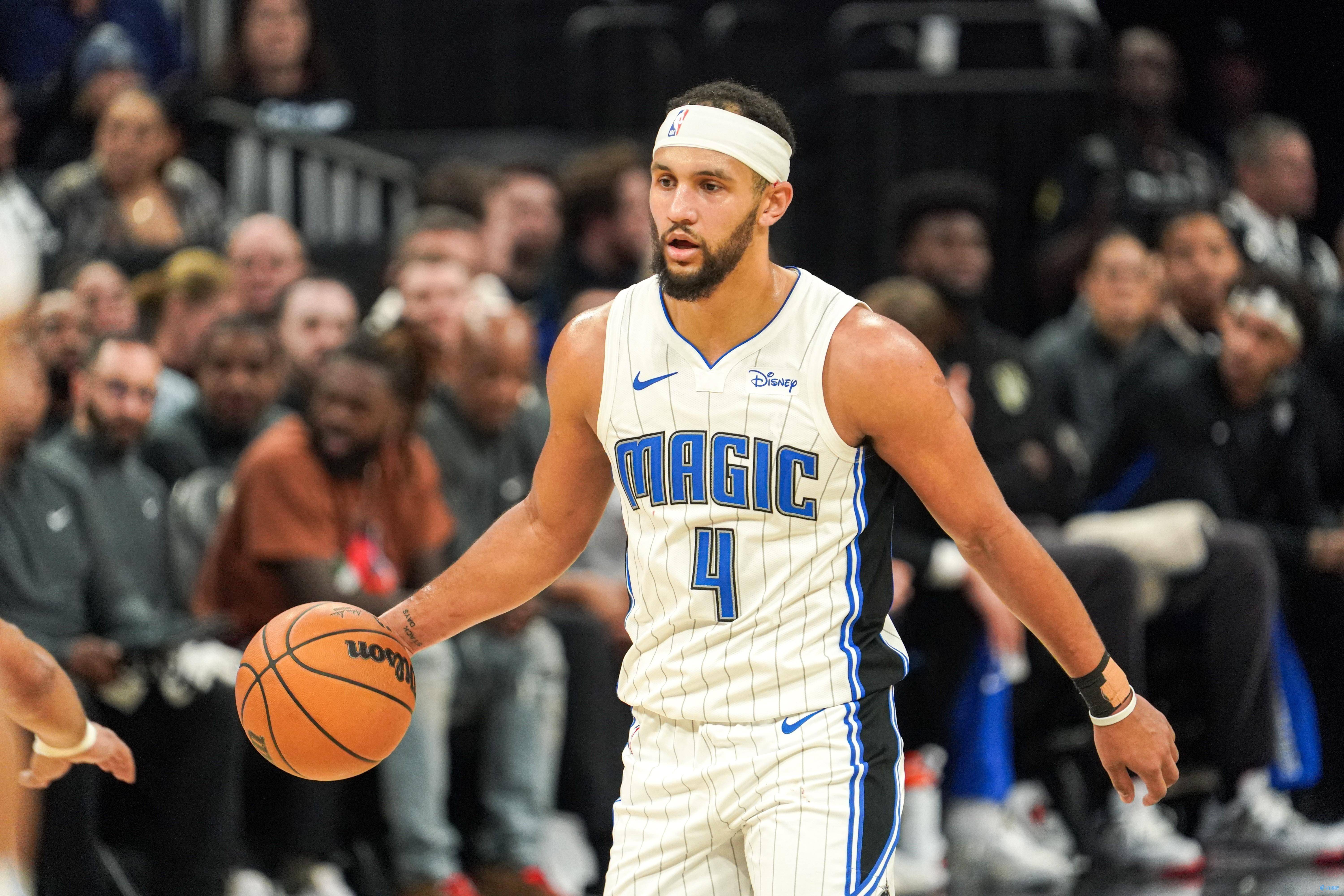 九游app-德布劳内在澳大利亚队比赛中领先优势明显，出色防守引发热议！比赛高潮迭起的简单介绍