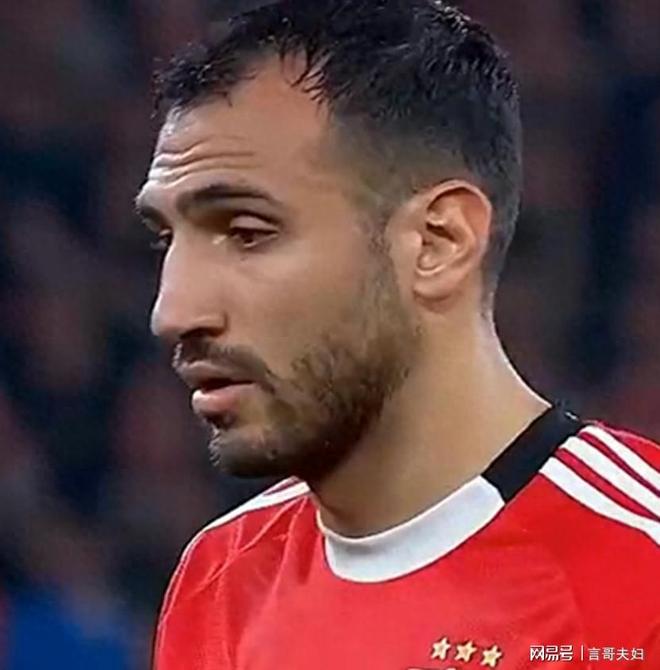 九游app-欧冠今夜再迎强敌；本菲卡复出首秀；主帅态度：媒体盛赞；阵容厚度经受考验的简单介绍